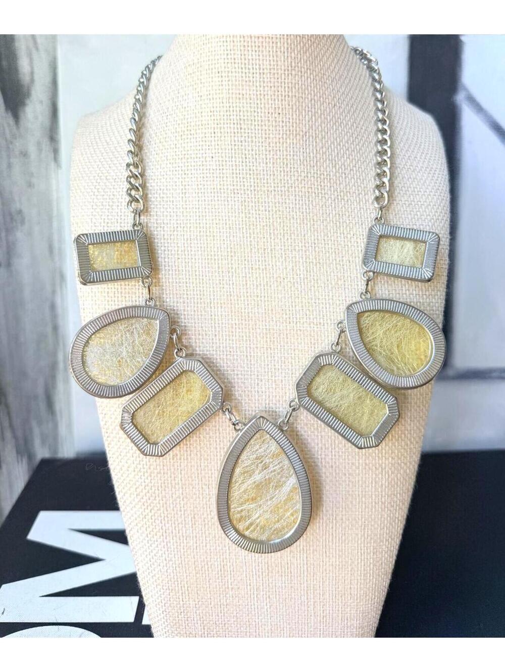 NY & Co Gold Statement Necklace Geometric Resin - Picture 4 of 6